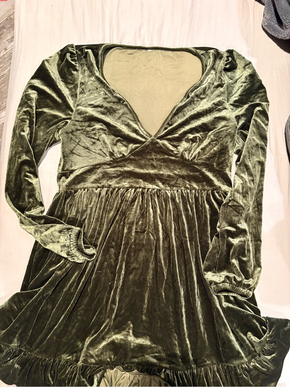 Halara Olive Green Velvet Long-Sleeve V-Neck Dress - Picture 2 of 5